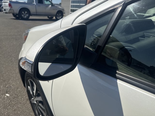 Used 2019 Toyota Prius C w/ Carpet Mat Package FWD image 10