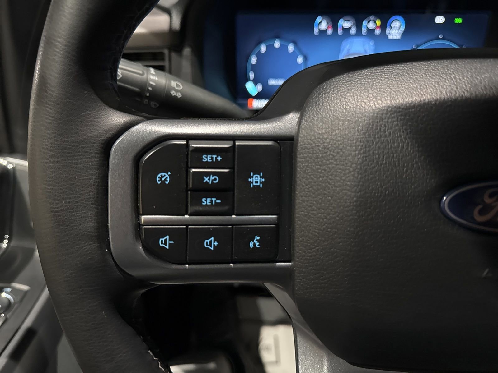 Certified 2025 Ford F150 XLT w/ Equipment Group 301A Standard image 29