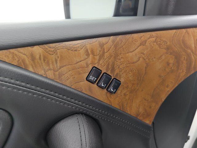 Used 2024 Nissan Armada SL w/ Captain's Chairs Package AWD/4WD image 21