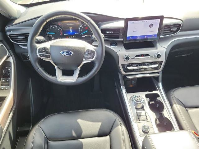 Certified 2023 Ford Explorer XLT w/ Equipment Group 202A AWD/4WD image 26