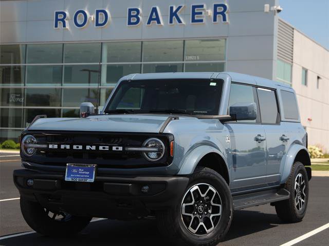 Certified 2025 Ford Bronco Outer Banks AWD/4WD image 1
