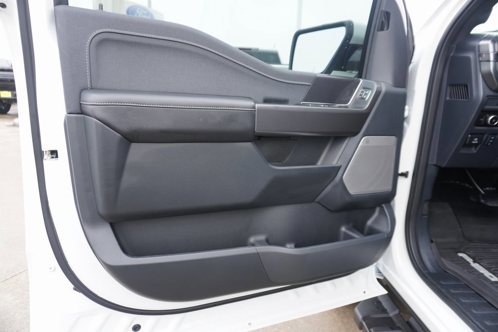 Certified 2025 Ford F150 Lariat w/ Equipment Group 501A Mid image 8