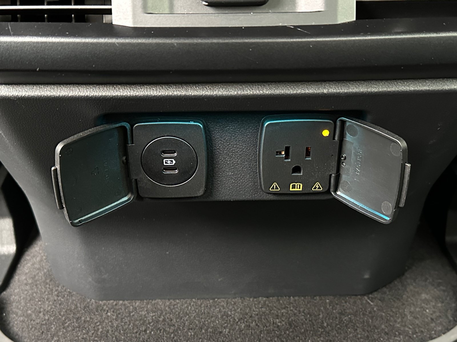 Certified 2025 Ford F150 Raptor AWD/4WD image 24