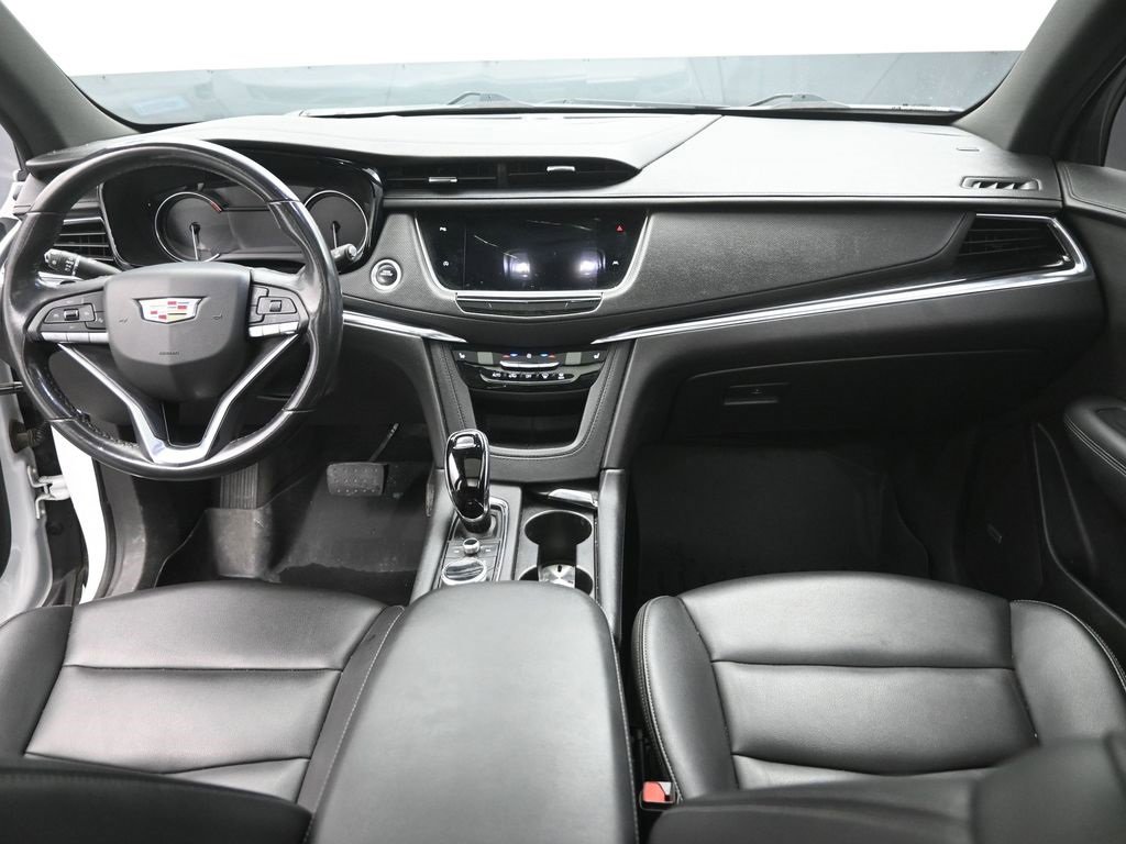 Used 2021 Cadillac XT6 Luxury image 16