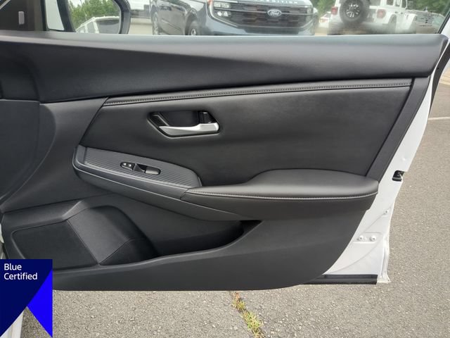 Used 2025 Nissan Sentra SV FWD image 33