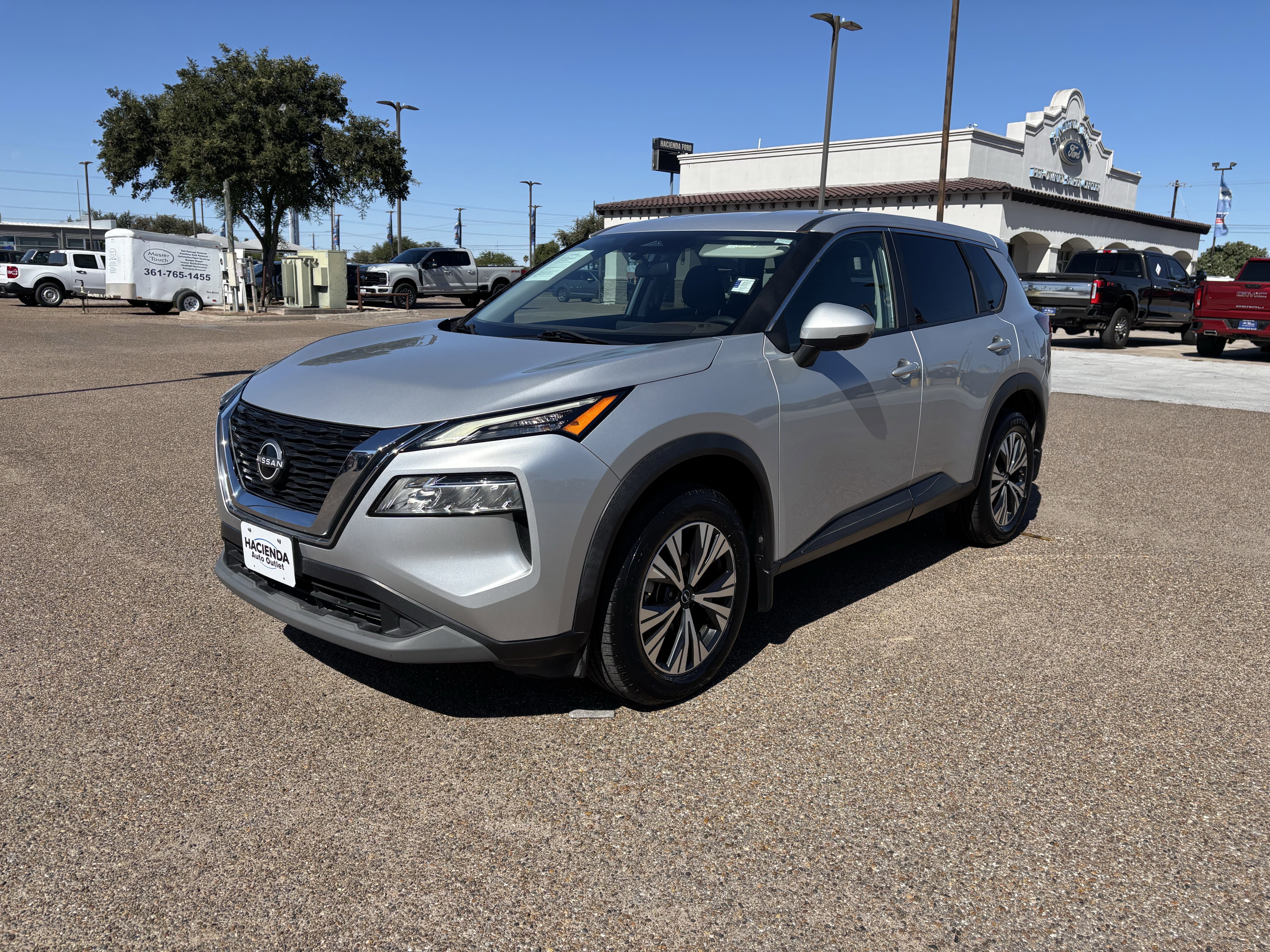 Used 2023 Nissan Rogue SV
