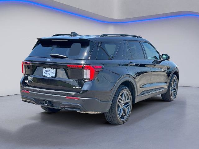 Certified 2025 Ford Explorer ST-Line w/ ST-Line Street Pack AWD/4WD image 6