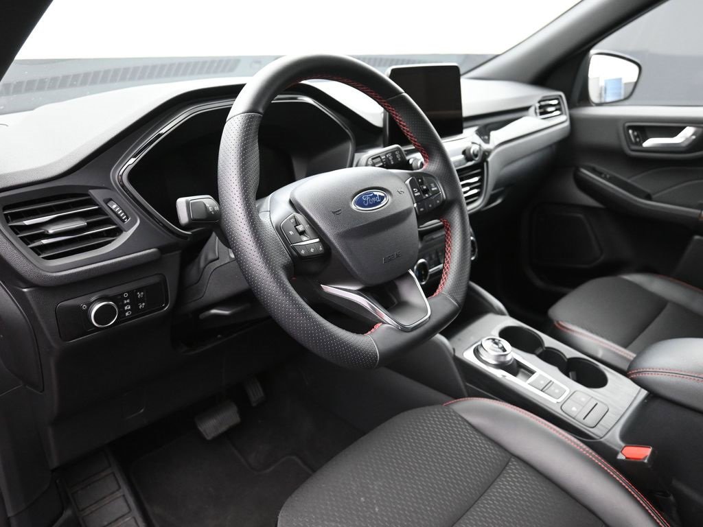 Certified 2025 Ford Escape ST-Line image 18