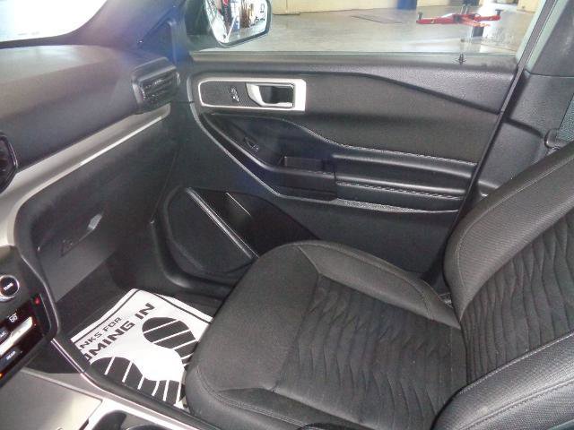 Certified 2020 Ford Explorer XLT w/ Comfort Package image 14