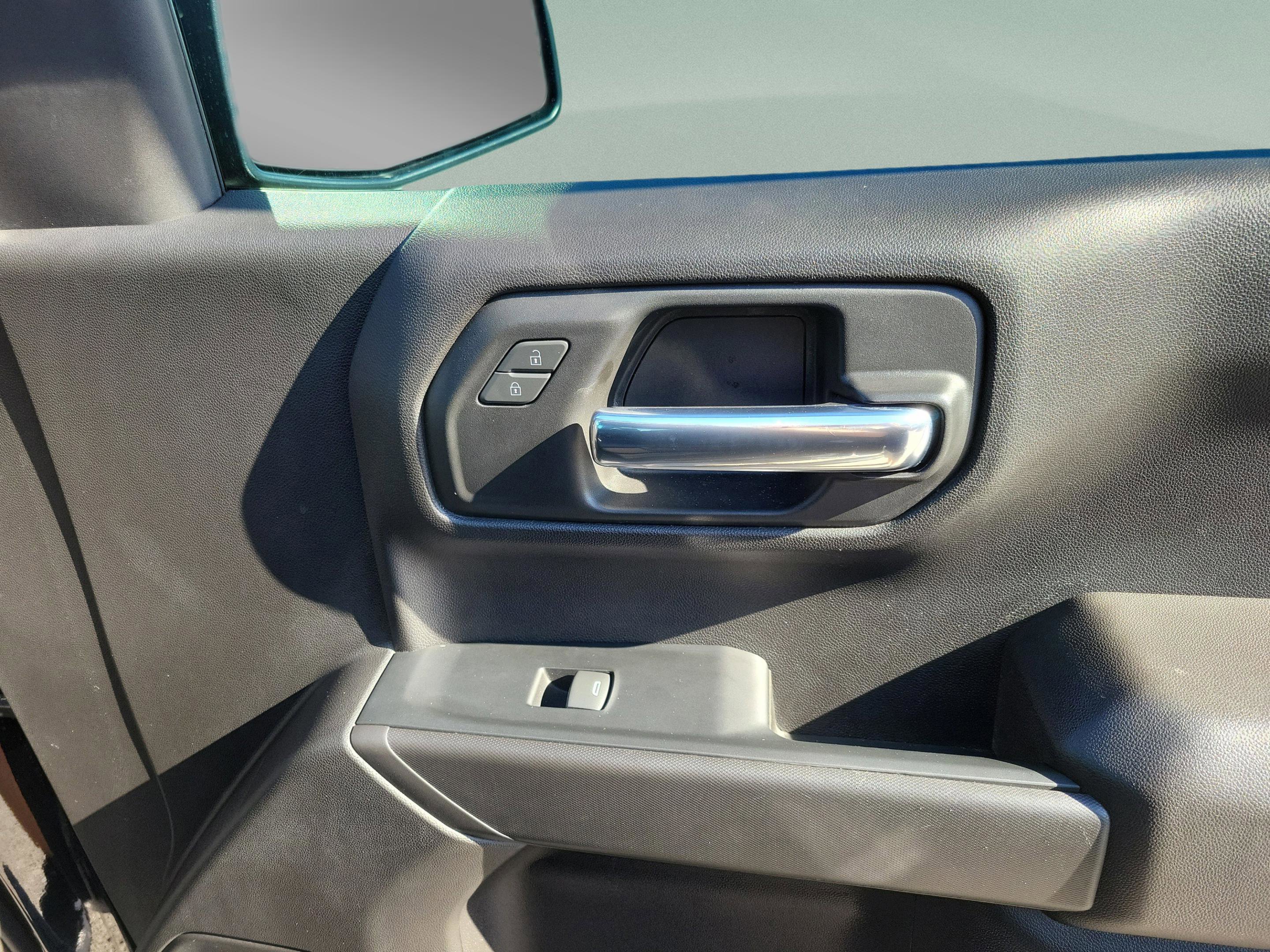 Used 2022 Chevrolet Silverado 1500 Custom image 22