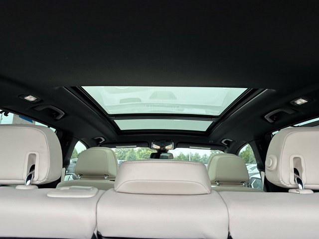 Used 2022 BMW X5 M50i AWD/4WD image 32