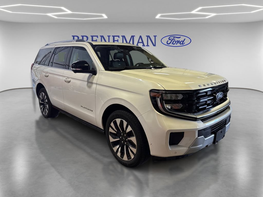 Certified 2025 Ford Expedition Platinum w/ Driver's Package AWD/4WD image 3