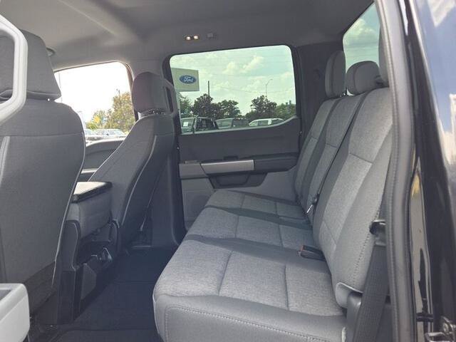Certified 2025 Ford F250 XL w/ STX Appearance Package AWD/4WD image 6