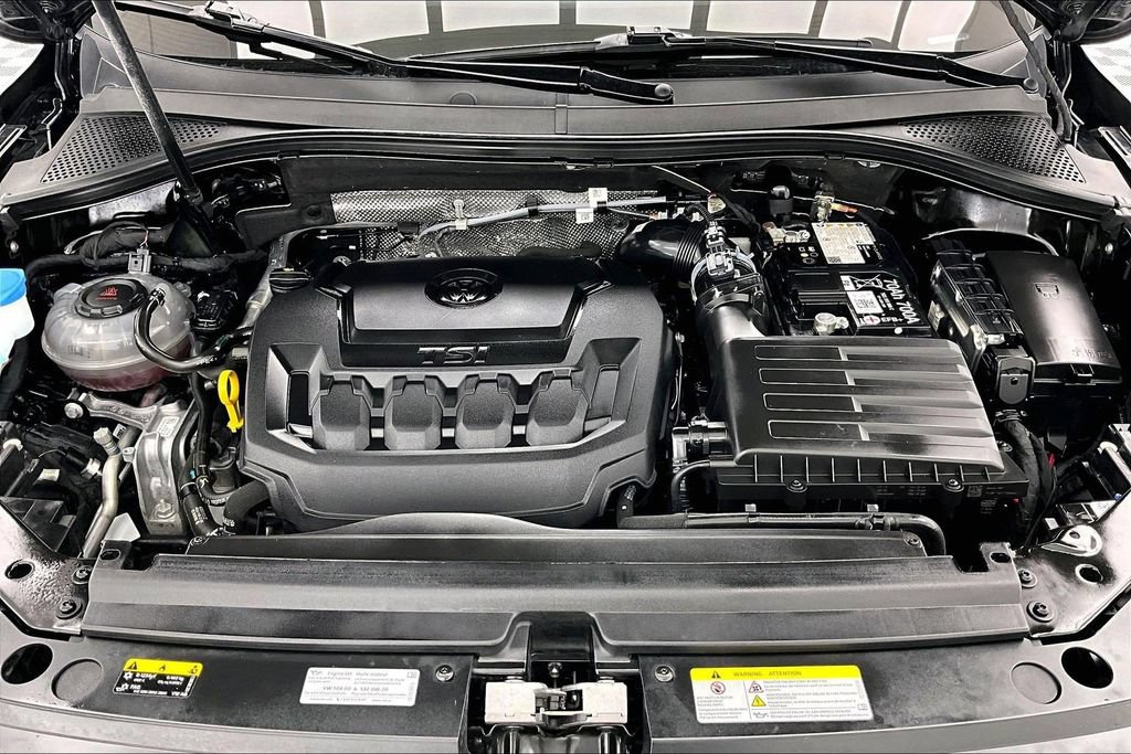 Used 2024 Volkswagen Tiguan Wolfsburg Edition w/ Panoramic Sunroof Package FWD image 10