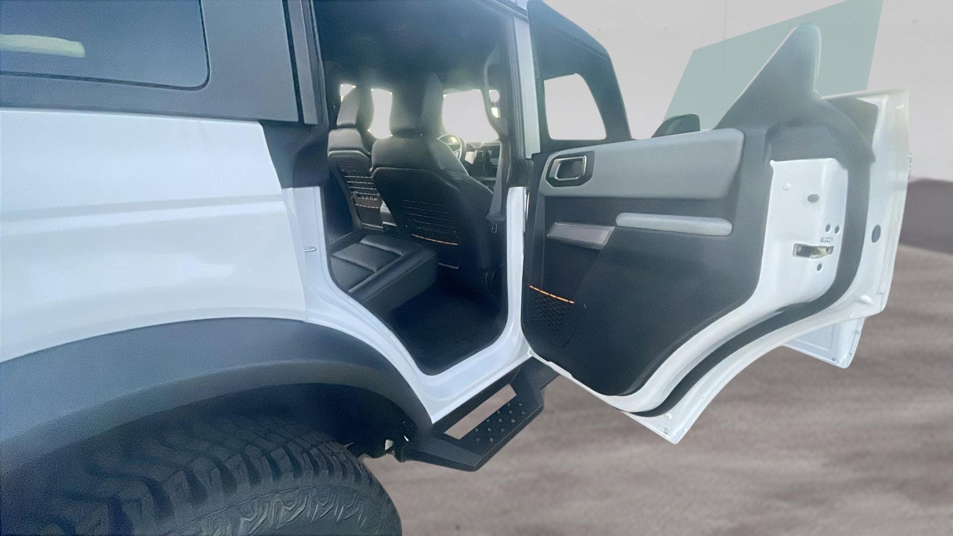 Certified 2023 Ford Bronco Badlands w/ Sasquatch Package image 18