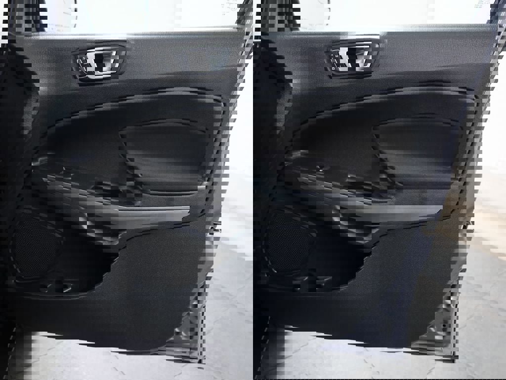 Certified 2018 Ford EcoSport SE w/ Interior Protection Package image 16