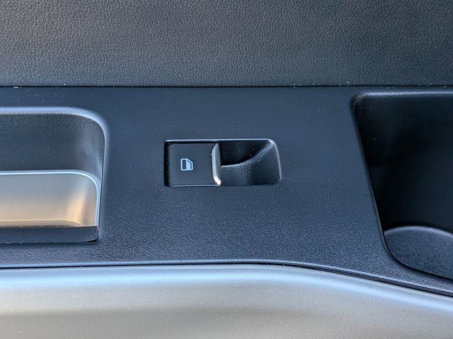 Certified 2023 Ford Explorer Limited w/ Limited Technology Package image 31