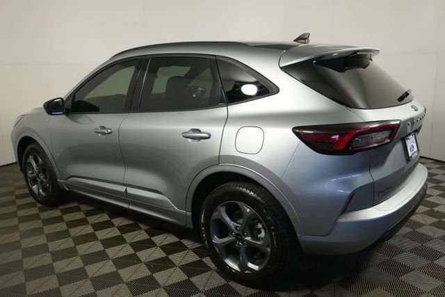 Certified 2023 Ford Escape ST-Line image 2