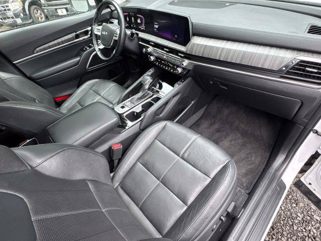Used 2024 Kia Telluride EX w/ EX Captain's Chair Package AWD/4WD image 25