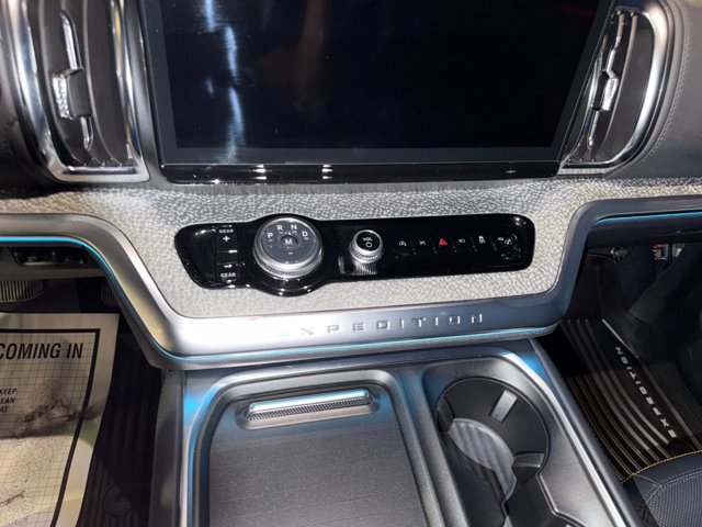 Certified 2025 Ford Expedition Tremor AWD/4WD image 31