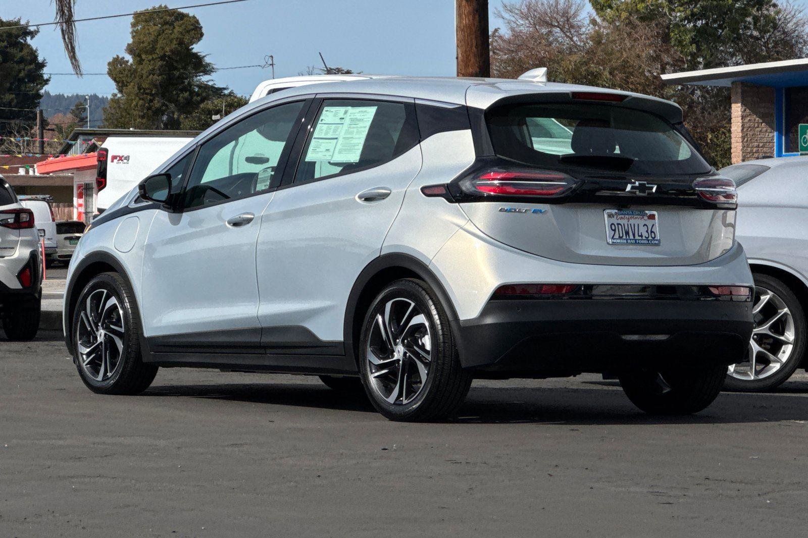Used 2023 Chevrolet Bolt LT image 3