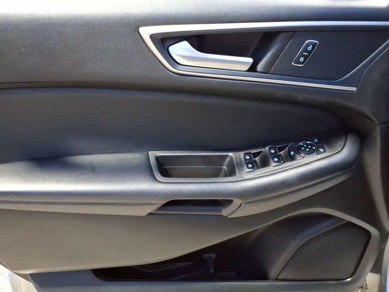 Certified 2024 Ford Edge SEL AWD/4WD image 9