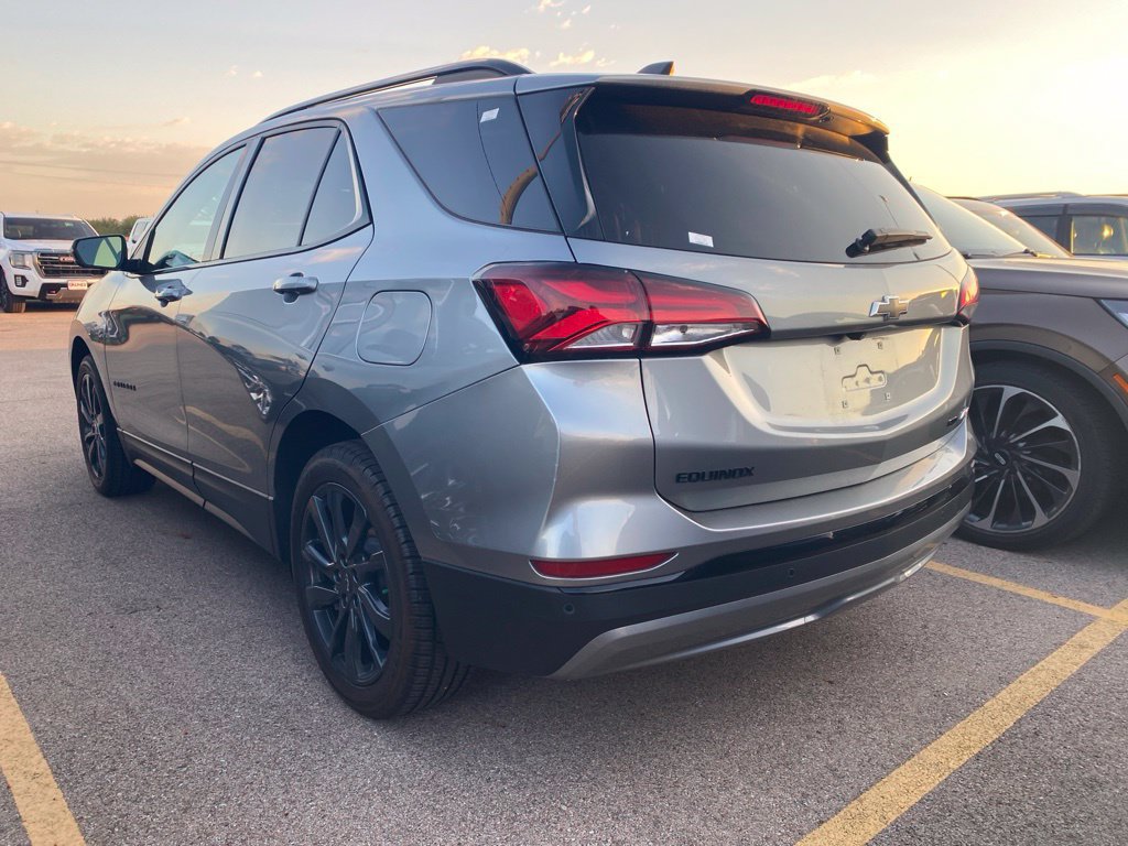 Used 2024 Chevrolet Equinox RS w/ RS Leather Package AWD/4WD image 13