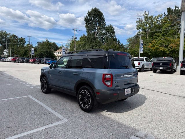 Certified 2025 Ford Bronco Sport Outer Banks w/ Outer Banks Tech Package+ AWD/4WD image 9