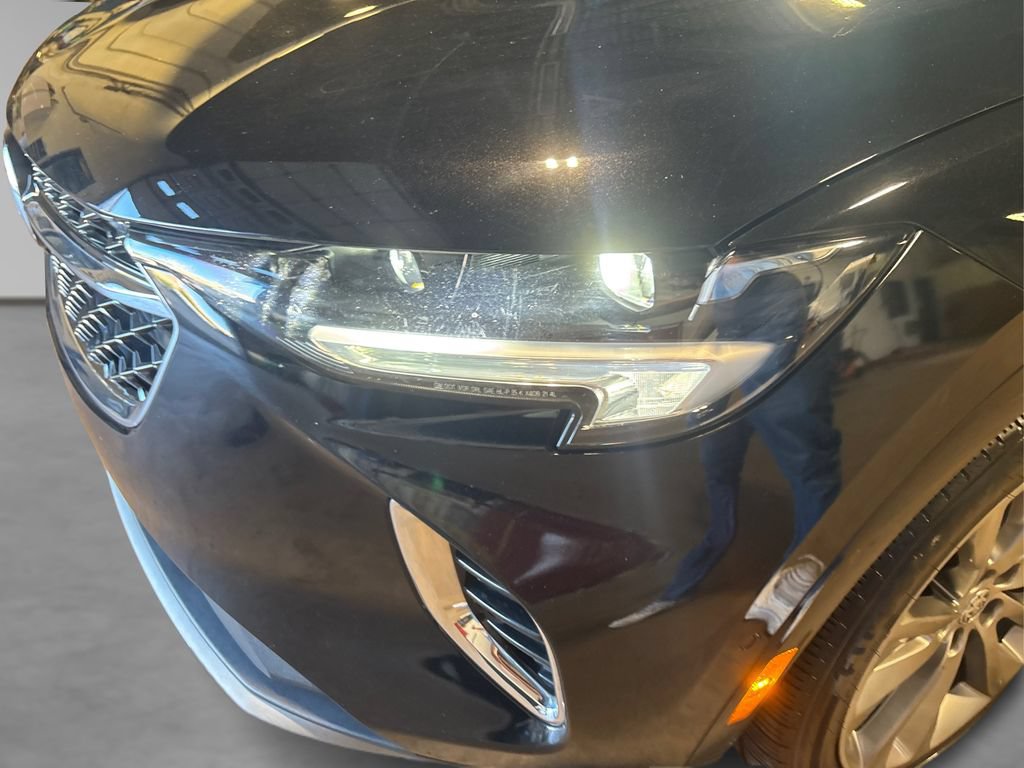 Used 2022 Buick Envision Avenir w/ Technology Package II AWD/4WD image 23