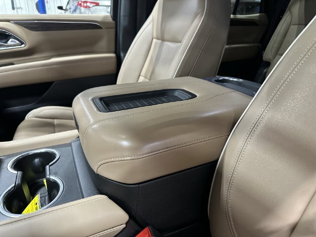 Used 2024 Chevrolet Tahoe Premier w/ Premium Package AWD/4WD image 28