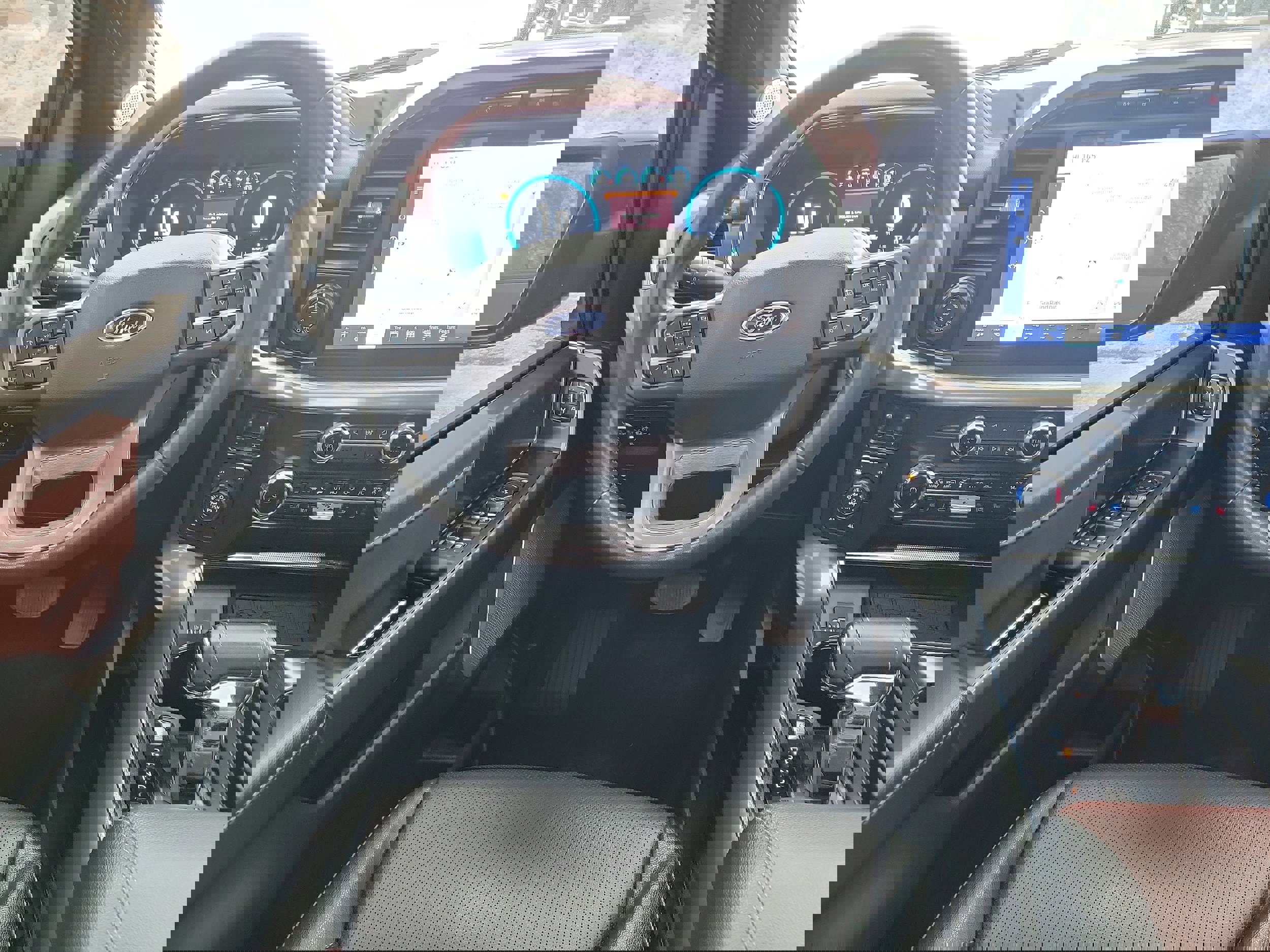 Certified 2023 Ford F150 Lariat w/ Equipment Group 502A High image 11