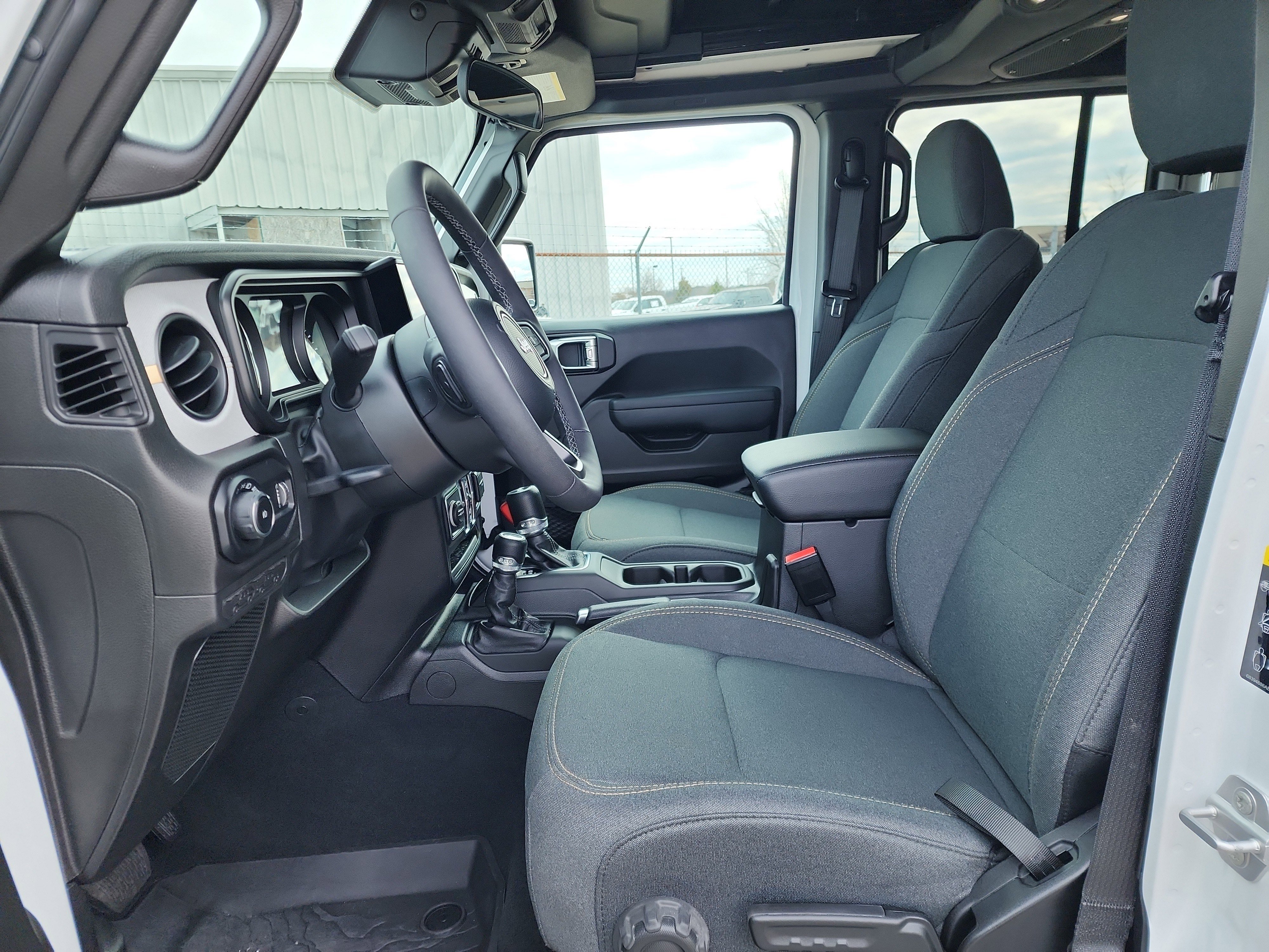 Used 2025 Jeep Wrangler Sport S image 10