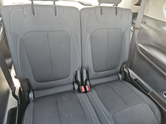 Used 2023 Jeep Grand Cherokee L Laredo w/ Luxury Tech Group I AWD/4WD image 14