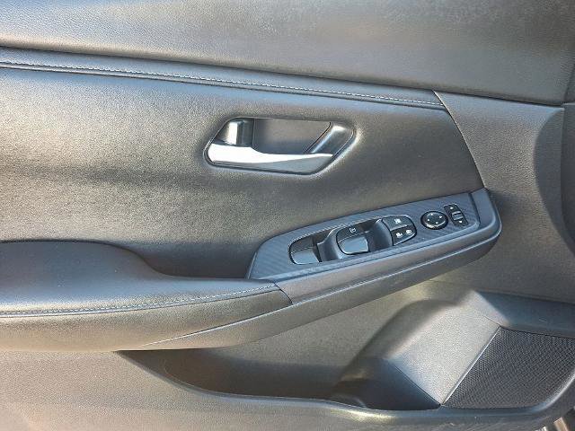 Used 2024 Nissan Sentra SV image 12