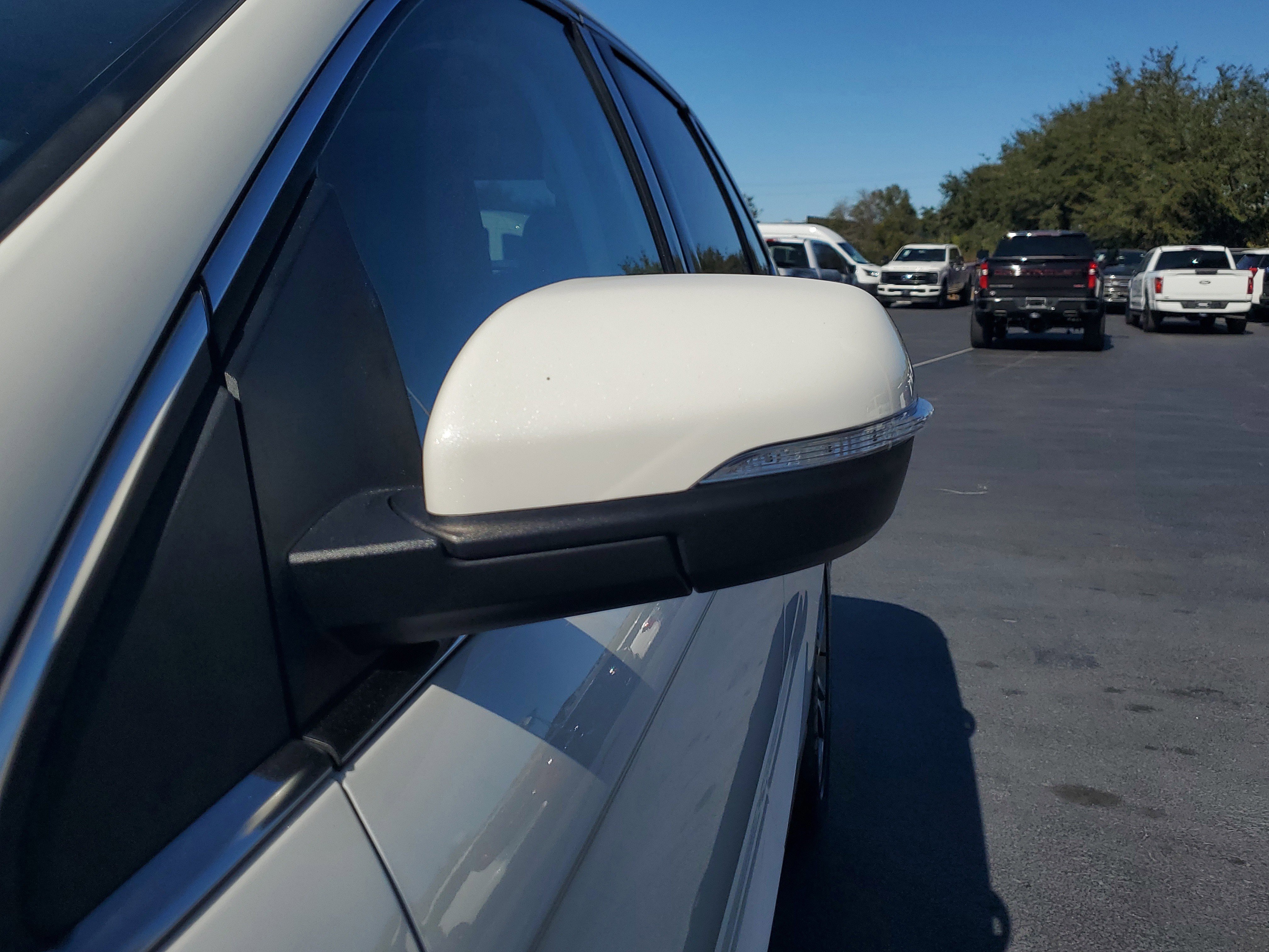 Certified 2022 Ford Edge Titanium w/ Equipment Group 301A image 7