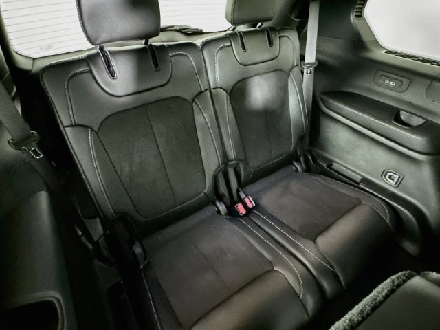 Used 2024 Jeep Grand Cherokee L Laredo AWD/4WD image 36