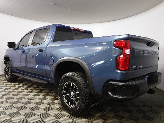 Used 2024 Chevrolet Silverado 1500 ZR2 image 2