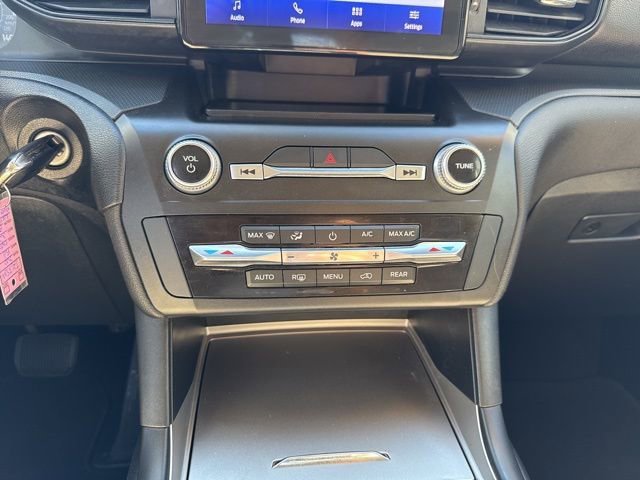 Certified 2020 Ford Explorer 4WD w/ Class III Trailer Tow Package image 32
