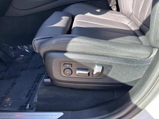 Used 2020 BMW X5 xDrive40i w/ Convenience Package image 16