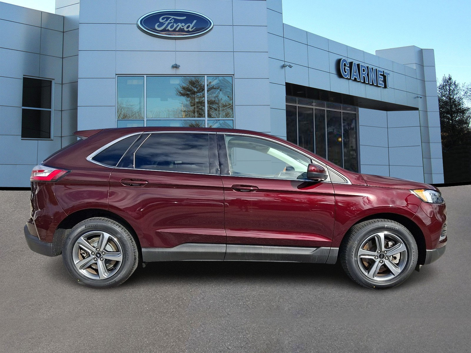 Certified 2024 Ford Edge SEL w/ Convenience Package AWD/4WD image 10