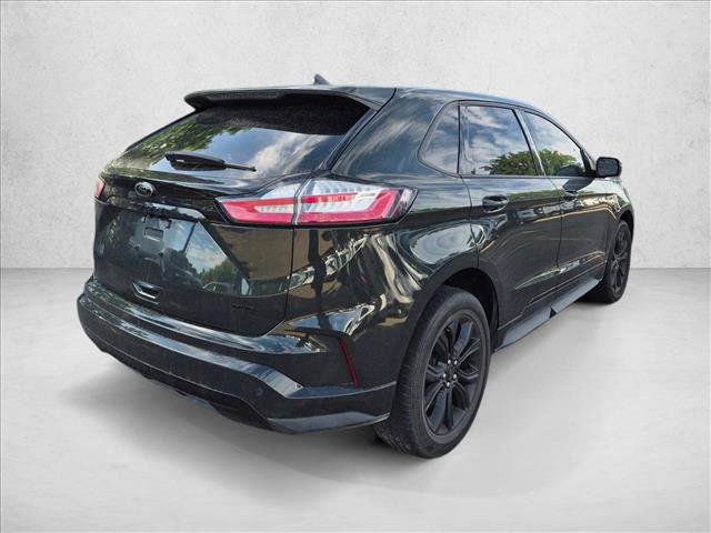 Certified 2022 Ford Edge SE w/ Black Appearance Package AWD/4WD image 5