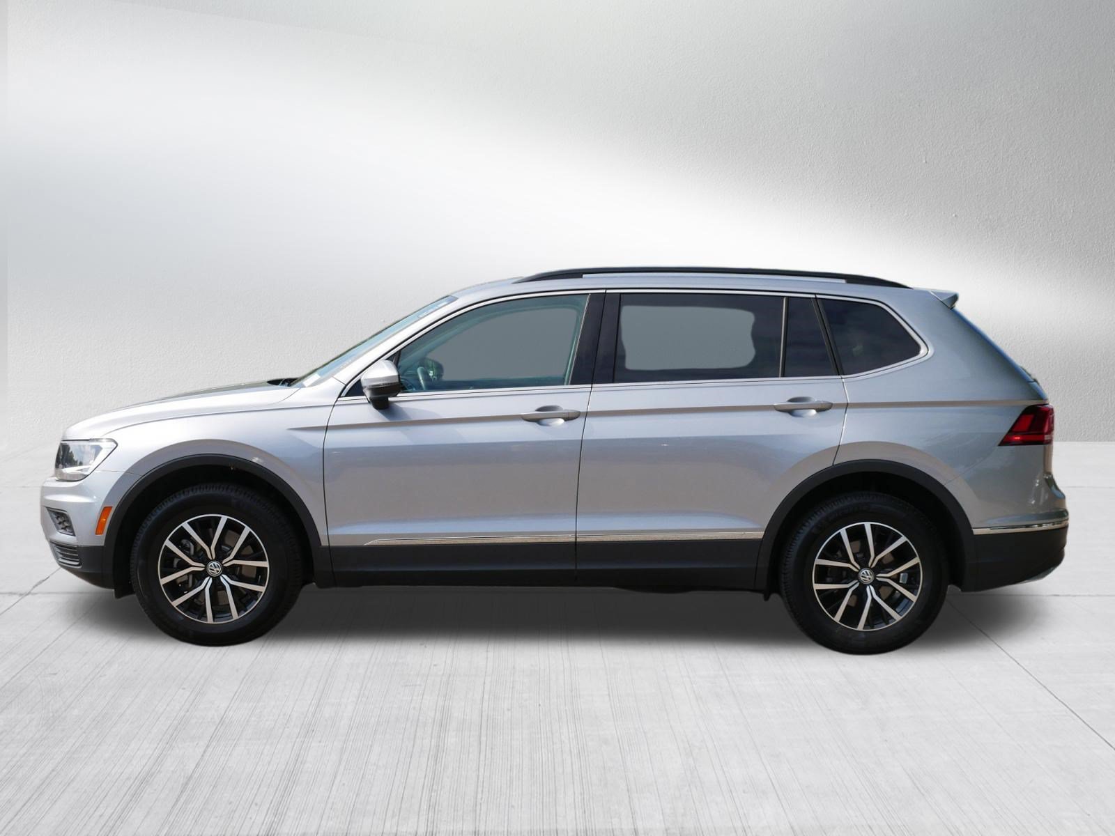 Used 2021 Volkswagen Tiguan SE AWD/4WD image 4