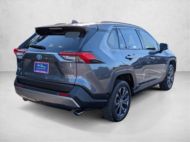 Used 2022 Toyota RAV4 Limited AWD/4WD image 5
