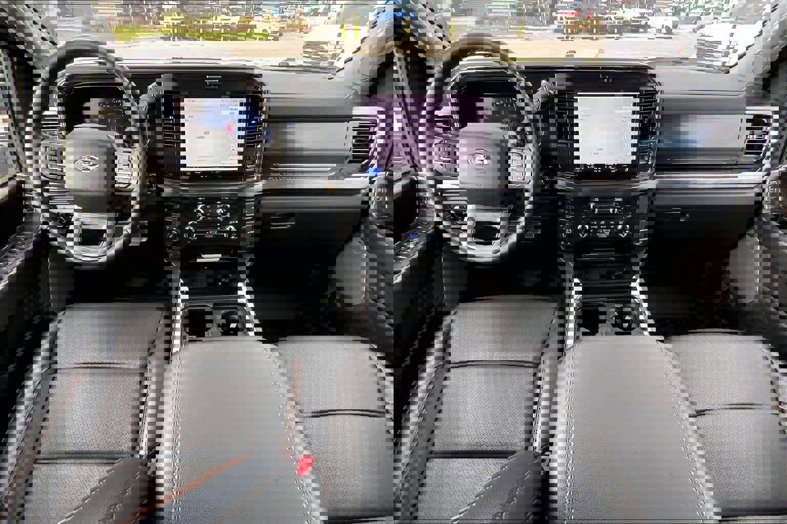 Certified 2025 Ford F250 Lariat w/ Tremor Off-Road Package image 15