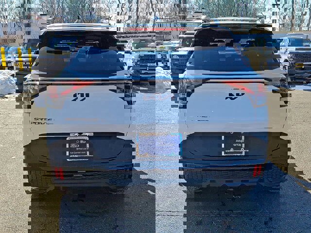 Used 2025 Kia Sportage X-Pro image 8