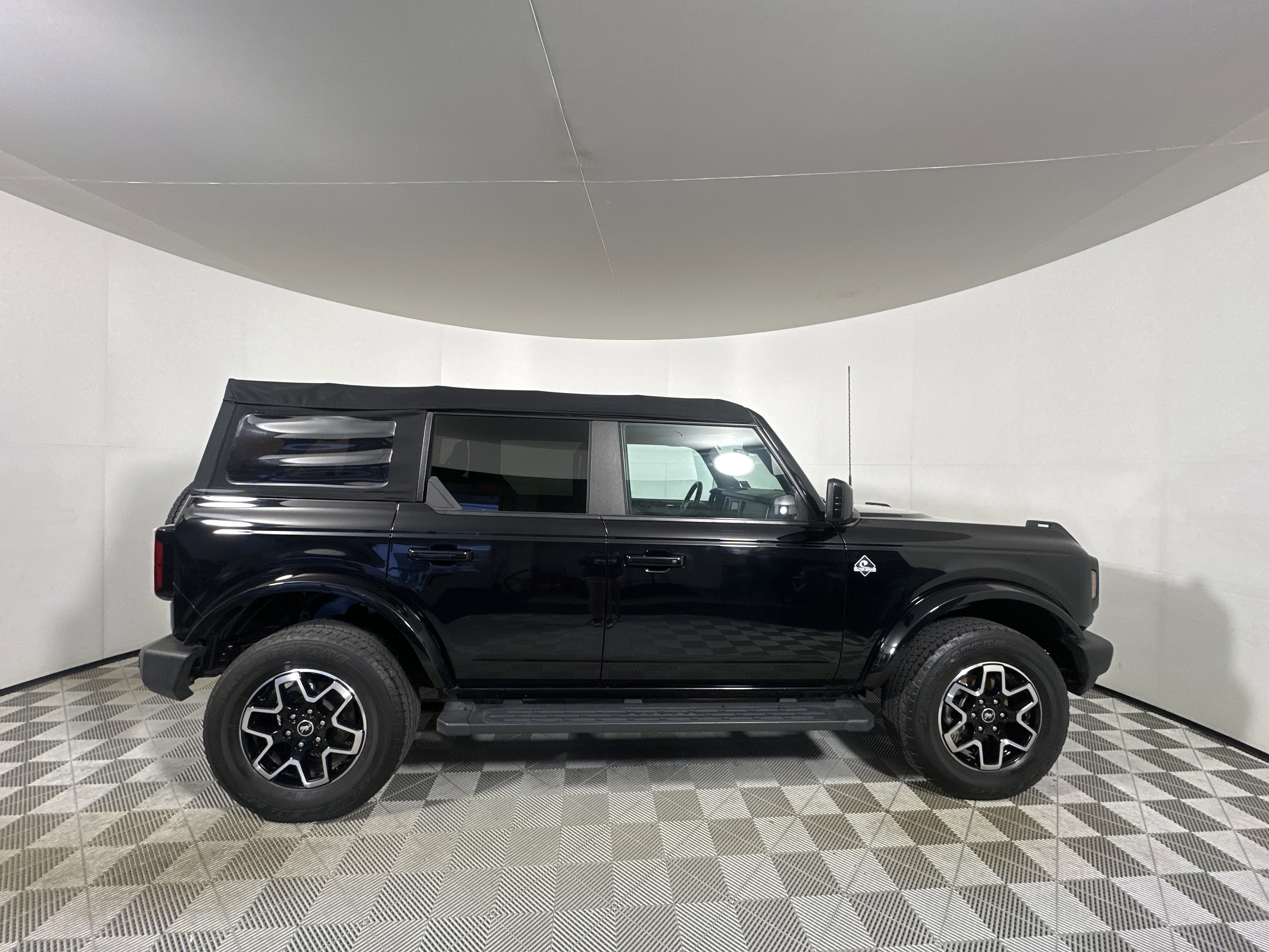 Certified 2022 Ford Bronco Outer Banks image 6