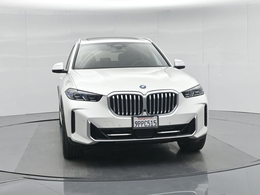 Used 2025 BMW X5 xDrive50e image 7