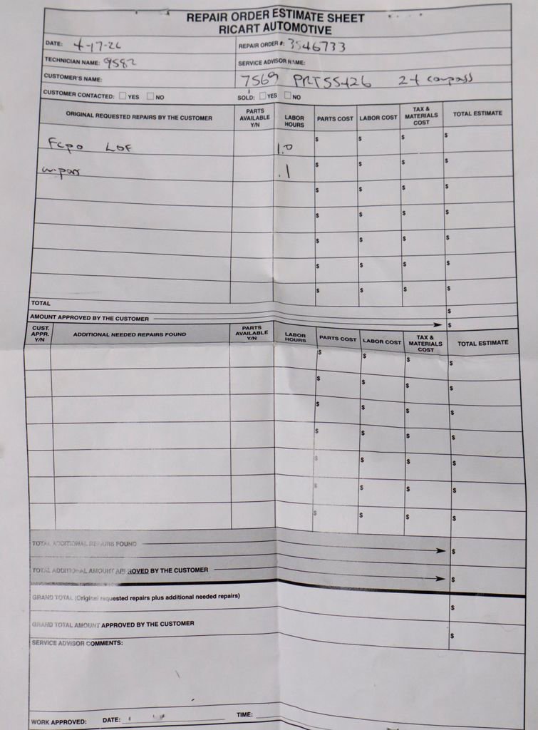 Used 2024 Jeep Compass Latitude AWD/4WD image 12