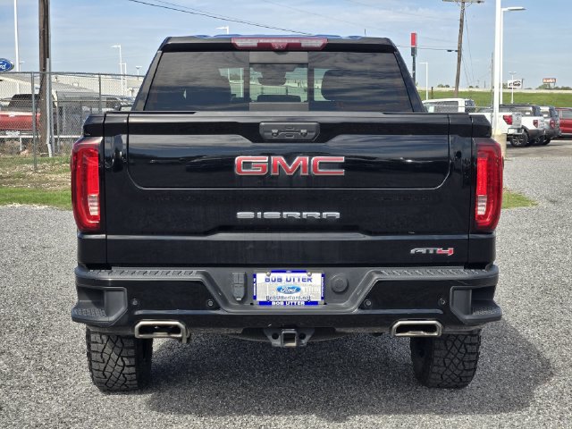 Used 2023 GMC Sierra 1500 AT4 w/ AT4 Premium Package AWD/4WD image 6