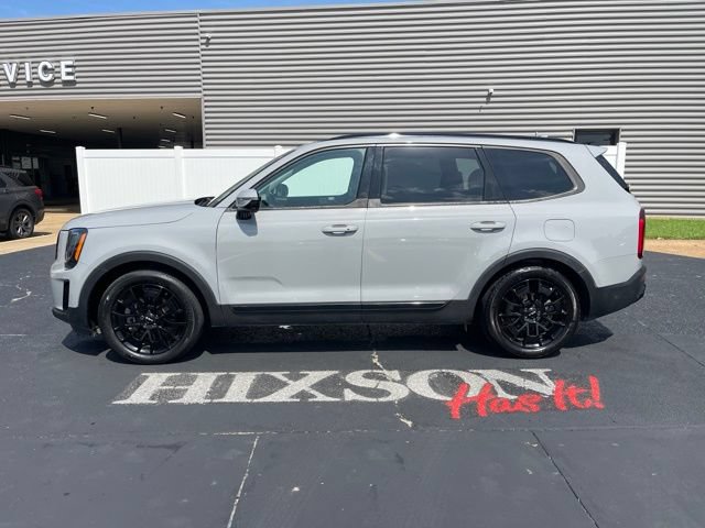 Used 2022 Kia Telluride SX w/ SX Prestige Package AWD/4WD image 2